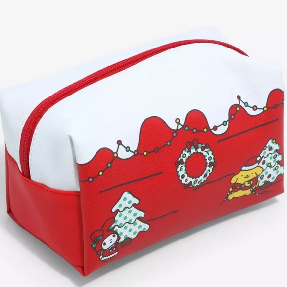 BioWorld Hello Kitty & Friends holiday cosmetic bag -HK - Picture 2 of 8